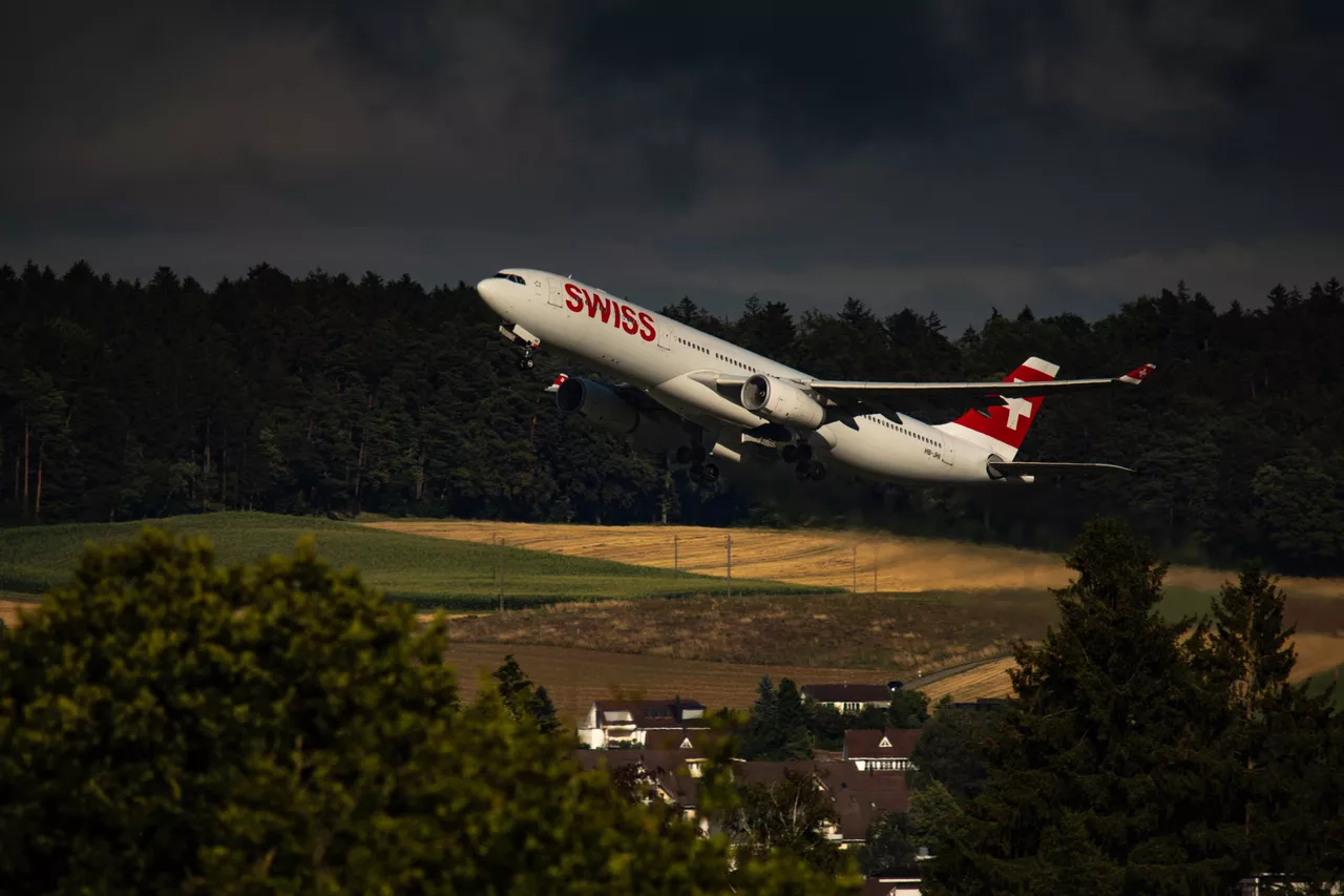 Fotoschnitzeljagd EVO Swiss-Flugzeug